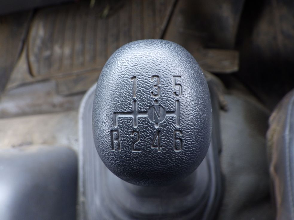 MT6速です。|いすゞ フォワード 2RG-FTR90U2の写真21