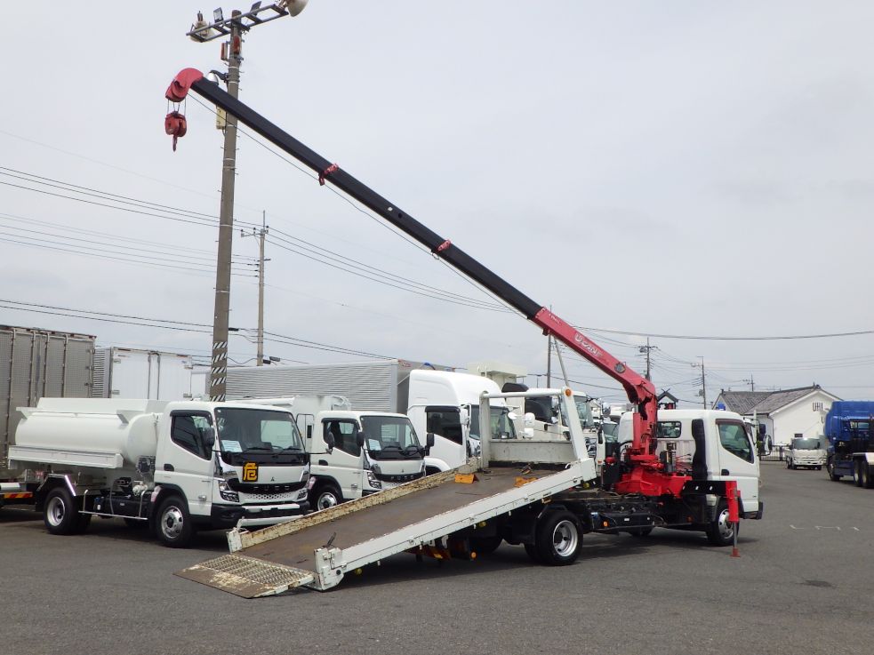 三菱 キャンター SKG-FEB90(2WD)の写真4