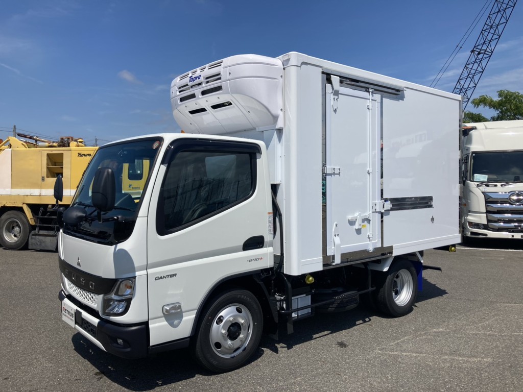 未使用のキャンター10尺冷凍車です。|三菱 キャンター 2RG-FBAV0(4WD)の写真1
