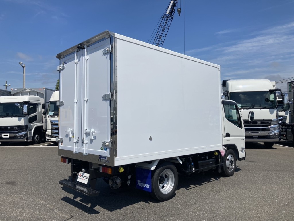 三菱 キャンター 2RG-FBAV0(4WD)の写真4