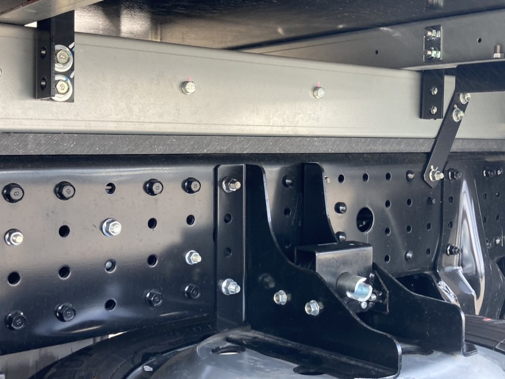 シャーシの状態です。|三菱 キャンター 2RG-FBAV0(4WD)の写真10