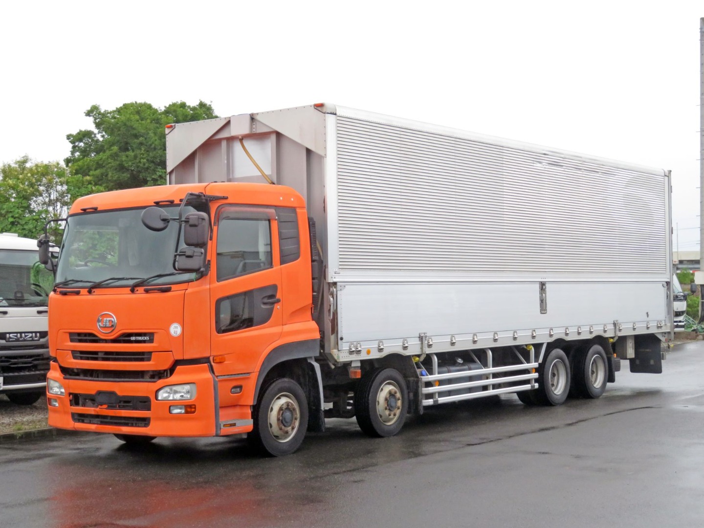 UDトラックス クオン QKG-CG5ZAの写真1
