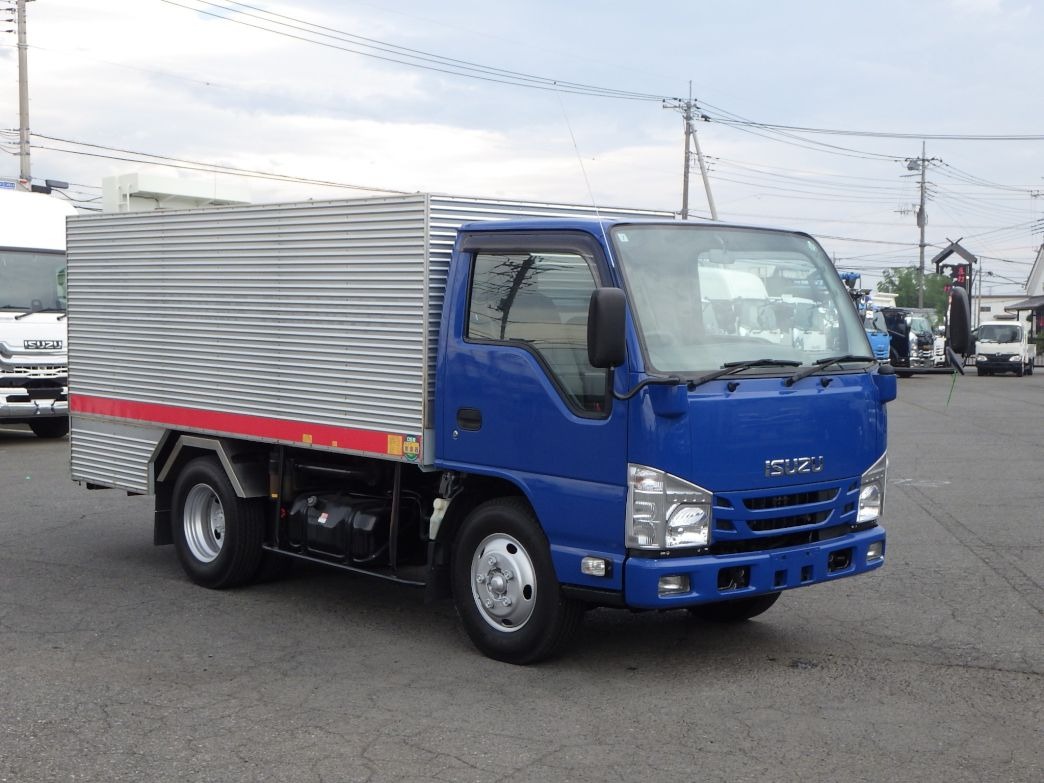 いすゞ エルフ TPG-NKR85AN(2WD)の写真2