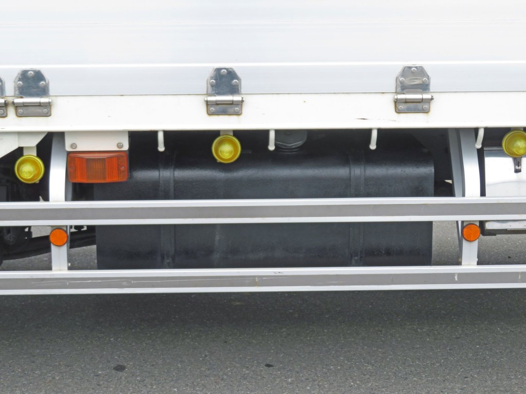 燃料タンクは200Lです。|日野 レンジャー 2PG-FE2ABAの写真21