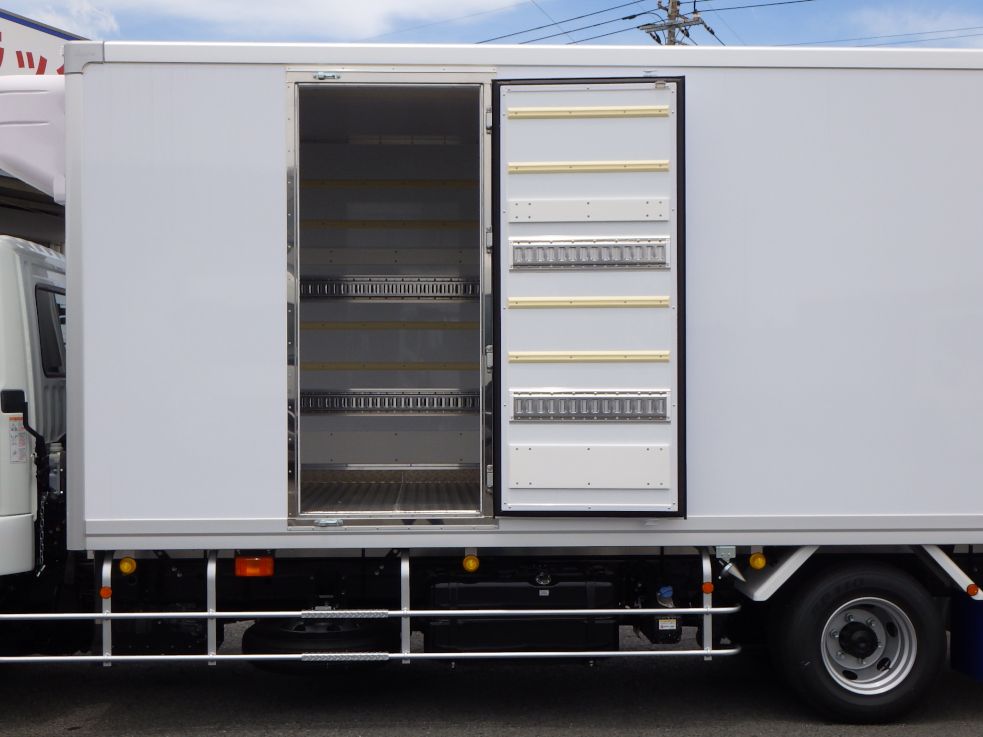 三菱 ファイター 2KG-FK65F(2WD)の写真12