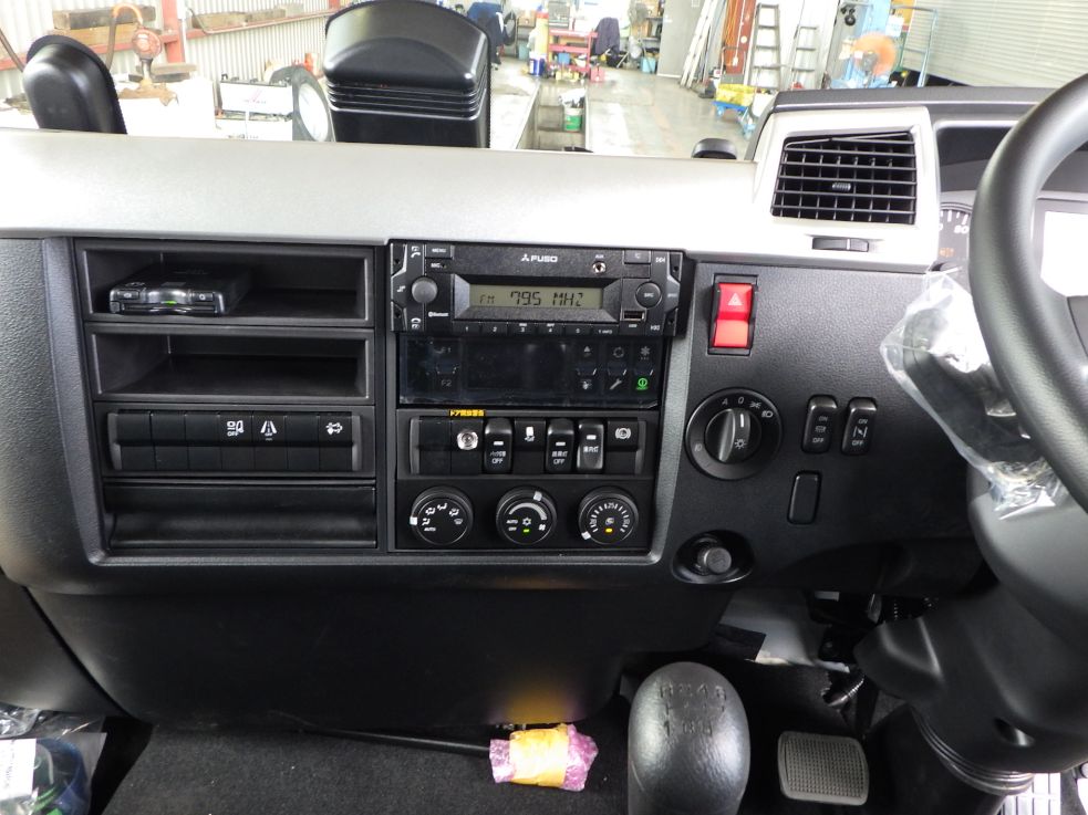 パネル周りの状態です。|三菱 ファイター 2KG-FK65F(2WD)の写真29