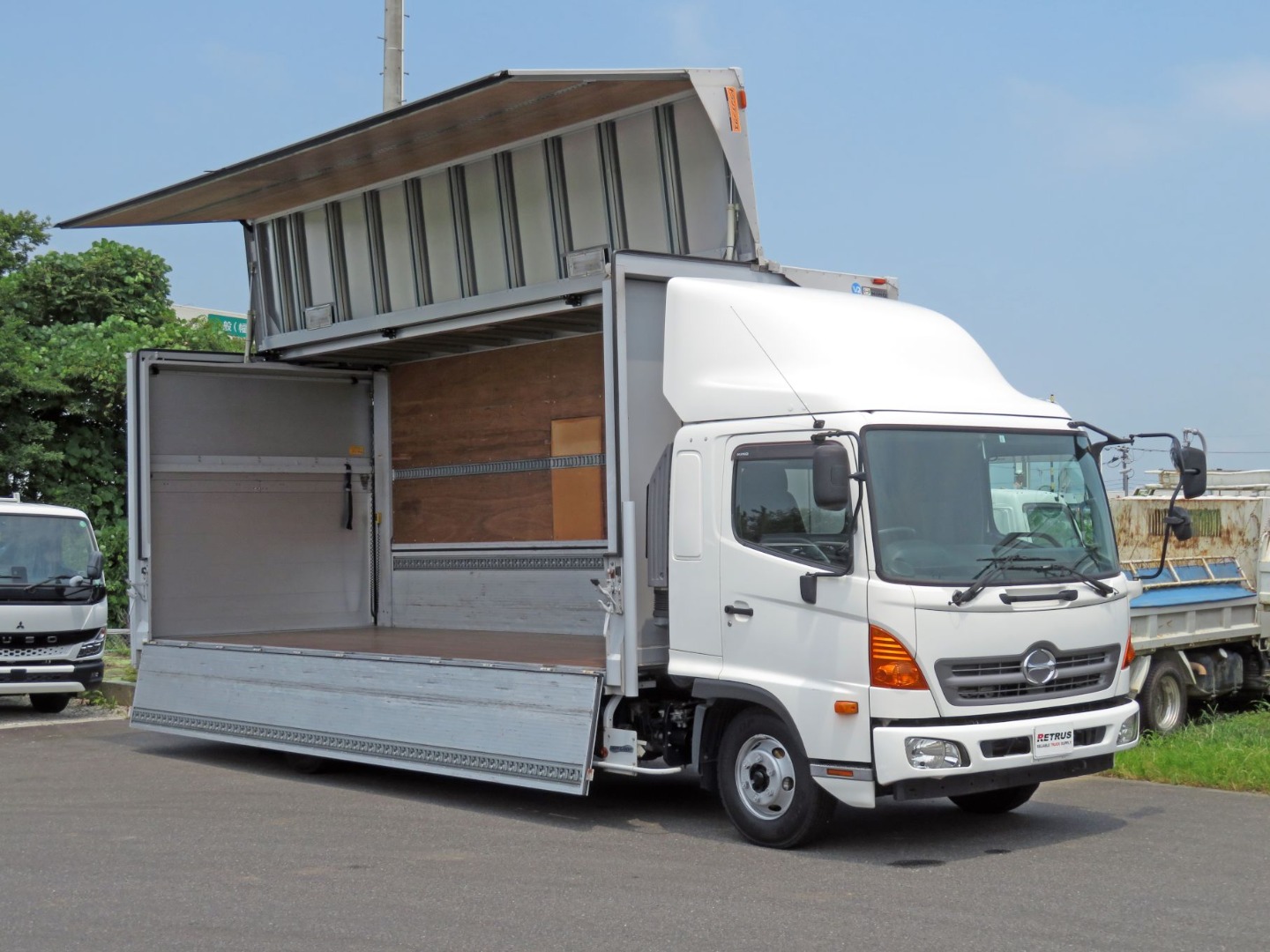 日野 レンジャー TKG-FD9JLAG(2WD)の写真2