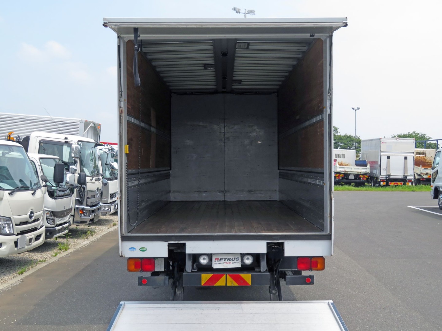 日野 レンジャー TKG-FD9JLAG(2WD)の写真8