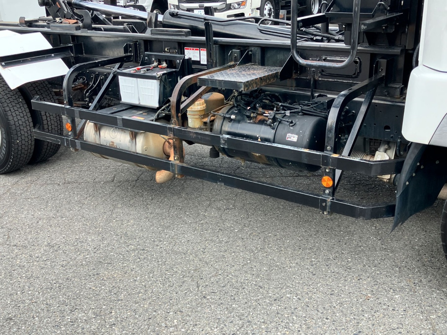 左右サイドバンパーにキズ・サビ・少し曲がりがあります。|三菱 ファイター 2KG-FK71F(2WD)の写真30