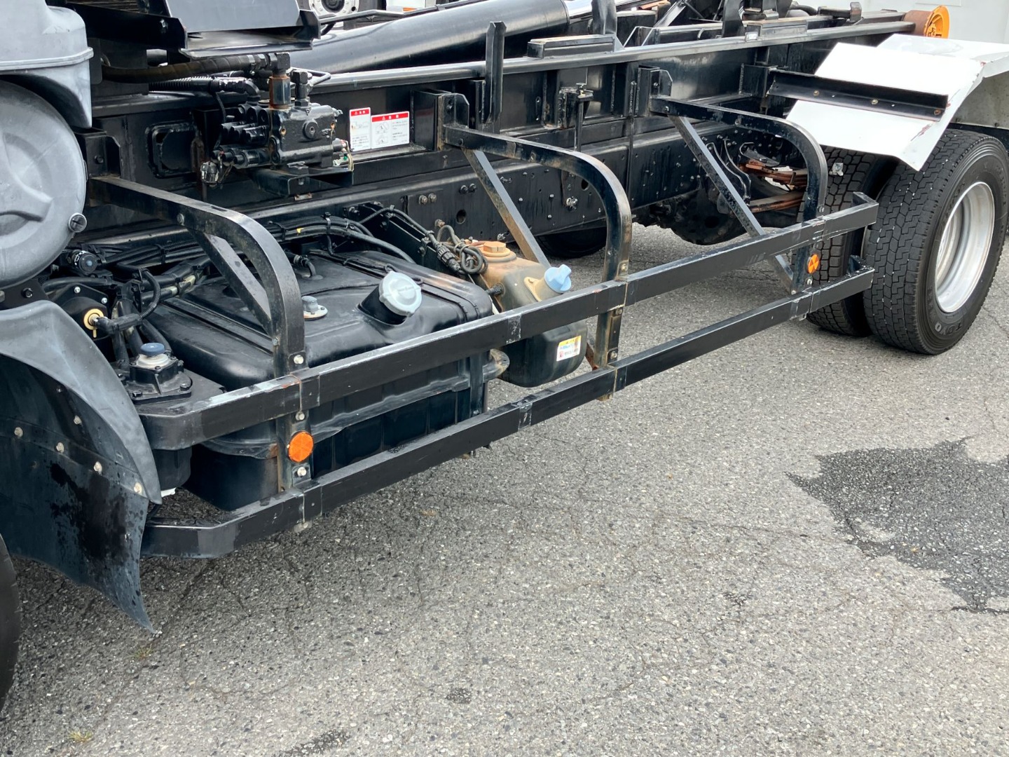 左右サイドバンパーにキズ・サビ・少し曲がりがあります。|三菱 ファイター 2KG-FK71F(2WD)の写真31