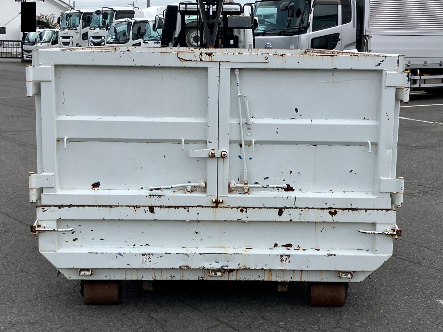 コンテナリヤ扉の状態です。|三菱 ファイター 2KG-FK71F(2WD)の写真50
