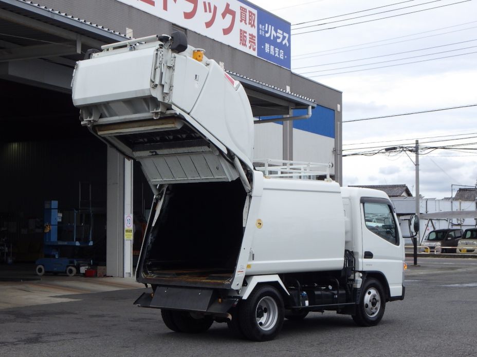 三菱 キャンター 2PG-FEAV0(2WD)の写真4