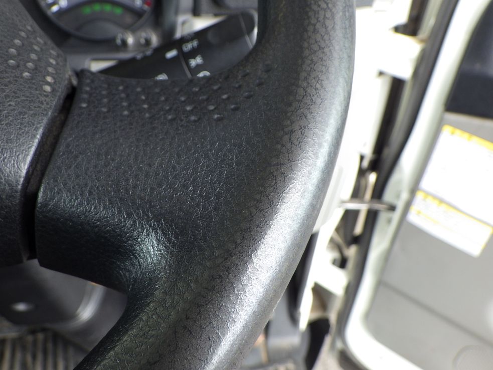 ハンドルにスレがあります。|三菱 キャンター 2PG-FEAV0(2WD)の写真32