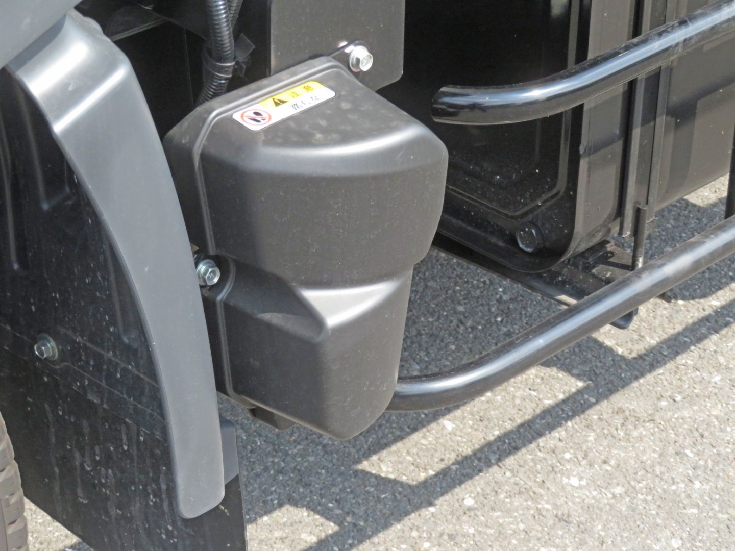 サイトアラウンドモニターシステム付きです。|日野 レンジャー 2PG-FD2ABA(2WD)の写真13