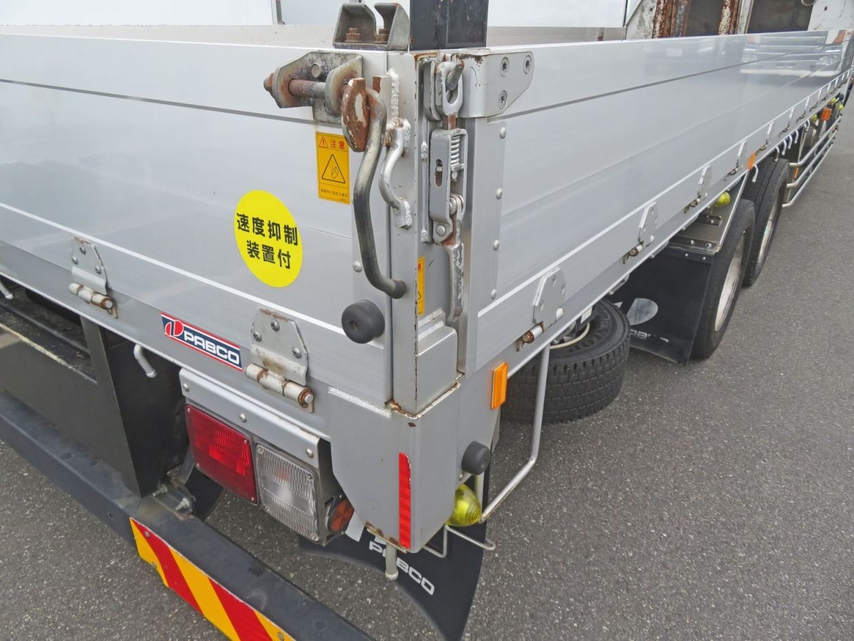 運転席側リアあおりロック周辺にサビ・キズ・スレがあります。|日野 レンジャー 2KG-GK2ABAの写真32