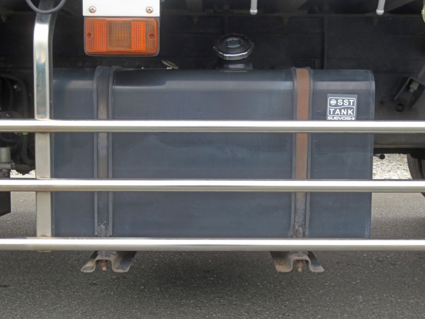燃料タンクは250Lです。|日野 レンジャー 2KG-GK2ABAの写真46