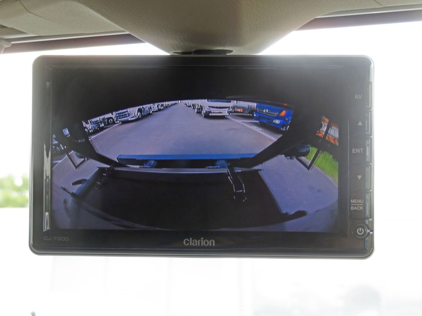 液晶バックモニター付きです。|日野 プロフィア 2DG-FS1AHEの写真22