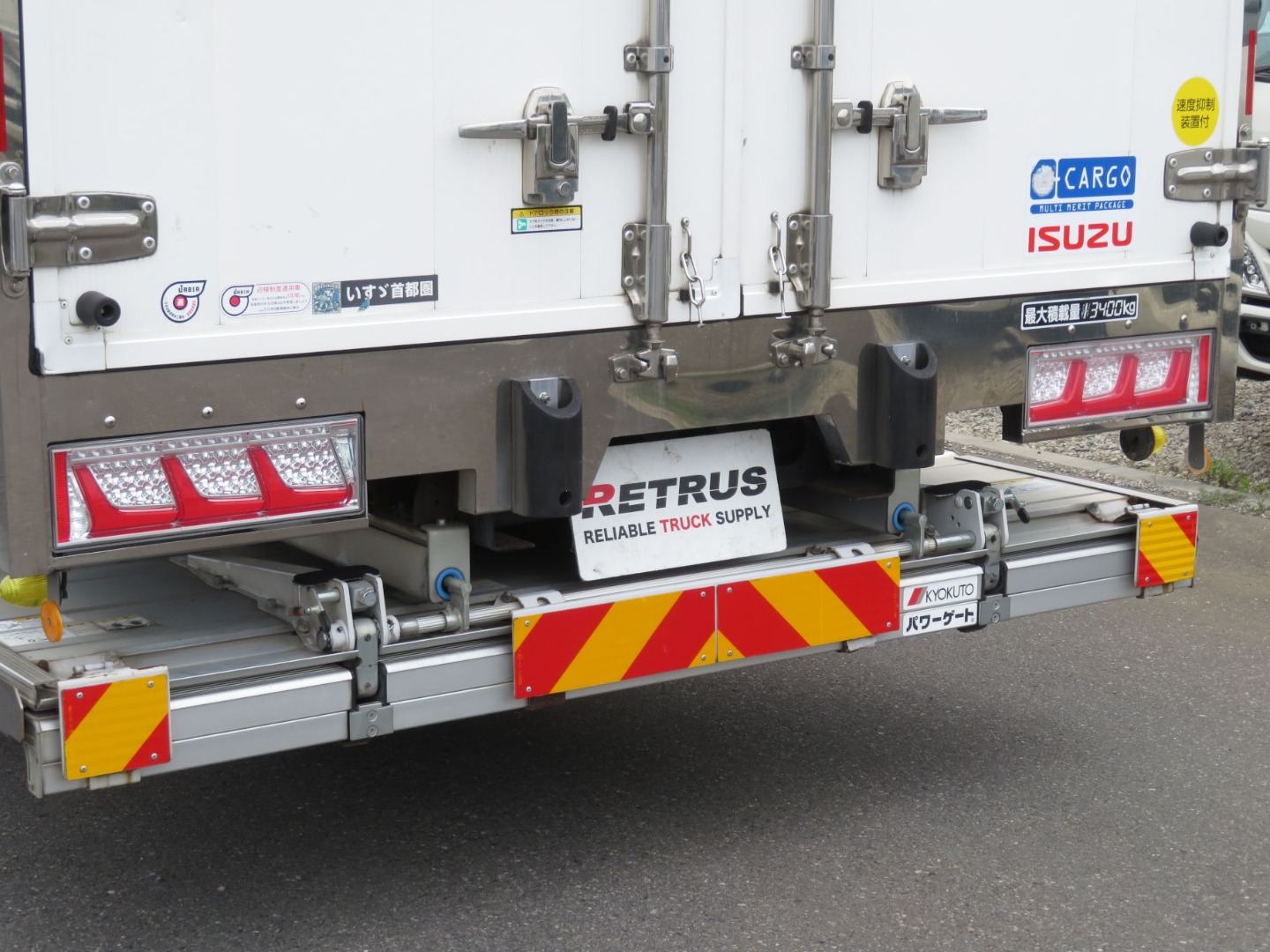 テールランプはLED仕様です。|いすゞ ギガ 2PG-CYJ77Cの写真13