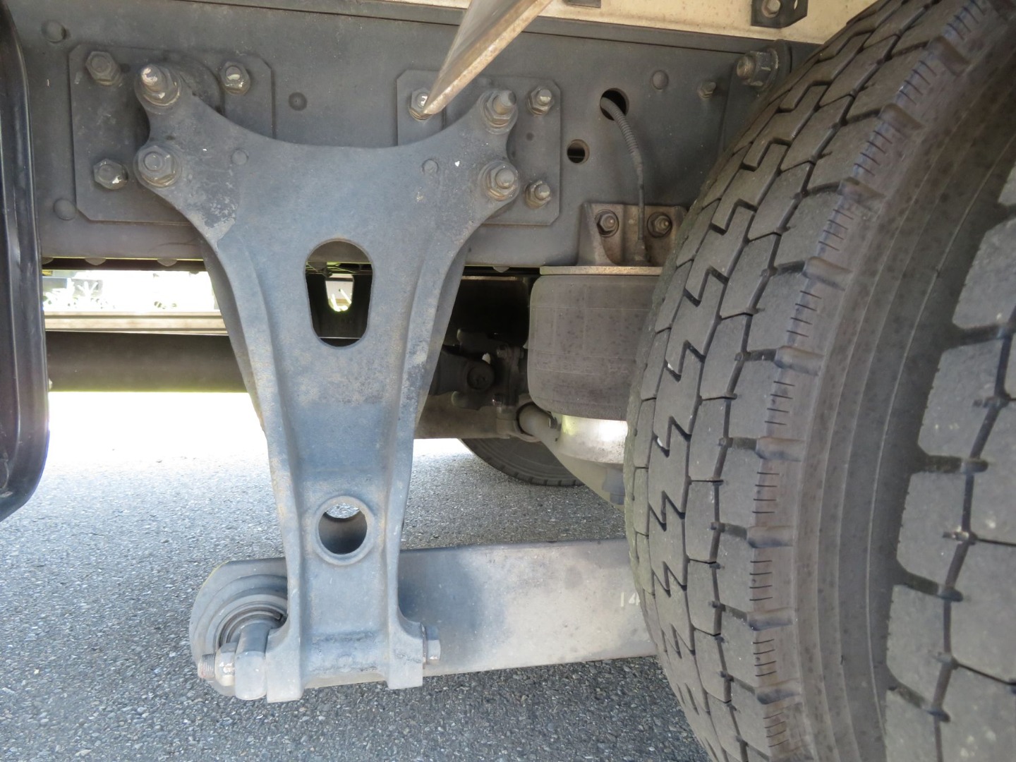 エアサスです。|日野 レンジャー 2KG-FD2ABG(2WD)の写真5