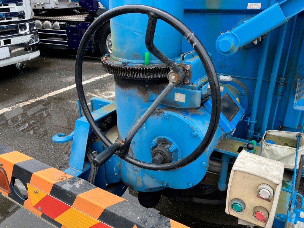 いすゞ フォワード LPG-FTR90S2の写真9