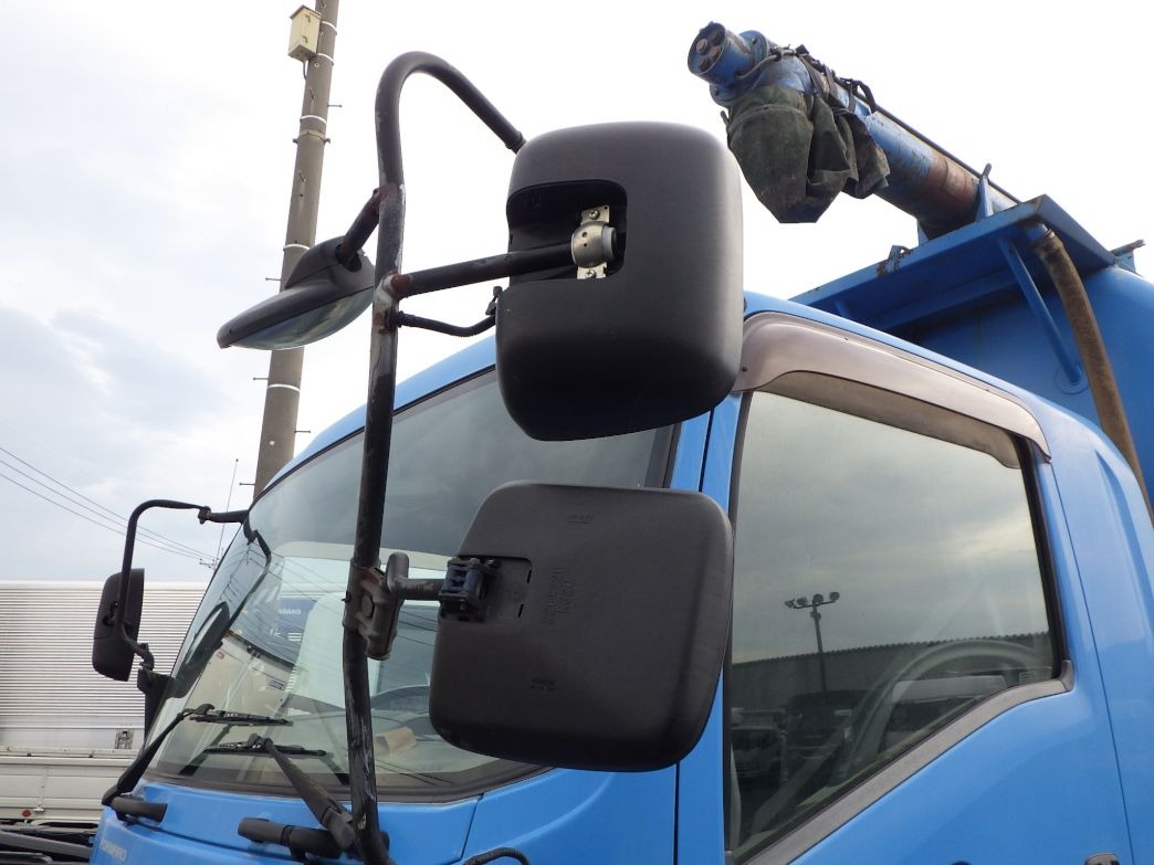 助手席側ミラーカバーが欠損しています。|いすゞ フォワード LPG-FTR90S2の写真23