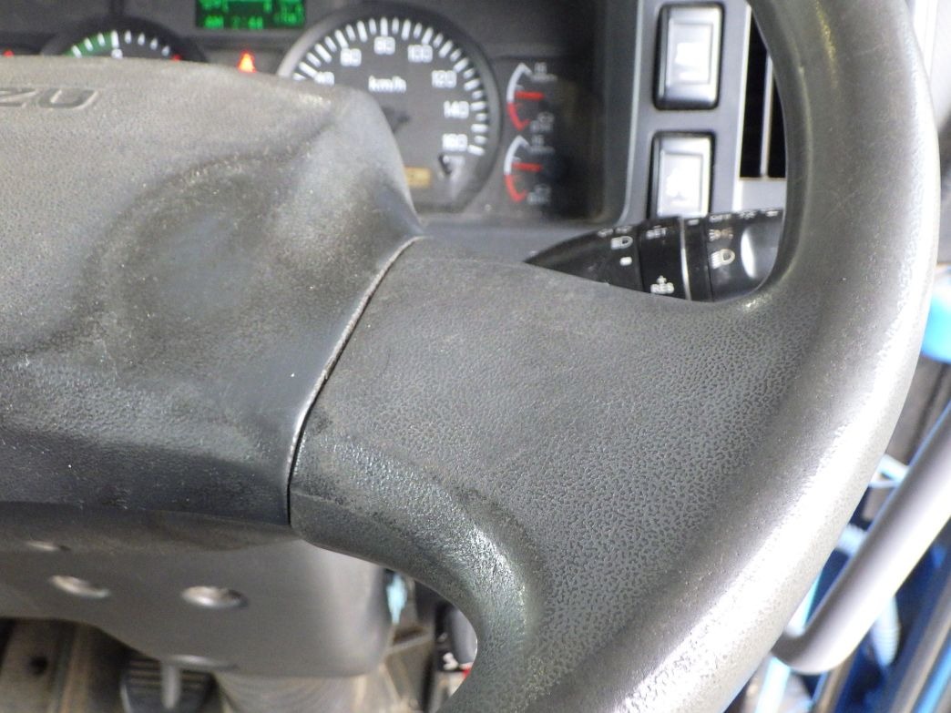 ハンドルにスレがあります。|いすゞ フォワード LPG-FTR90S2の写真37
