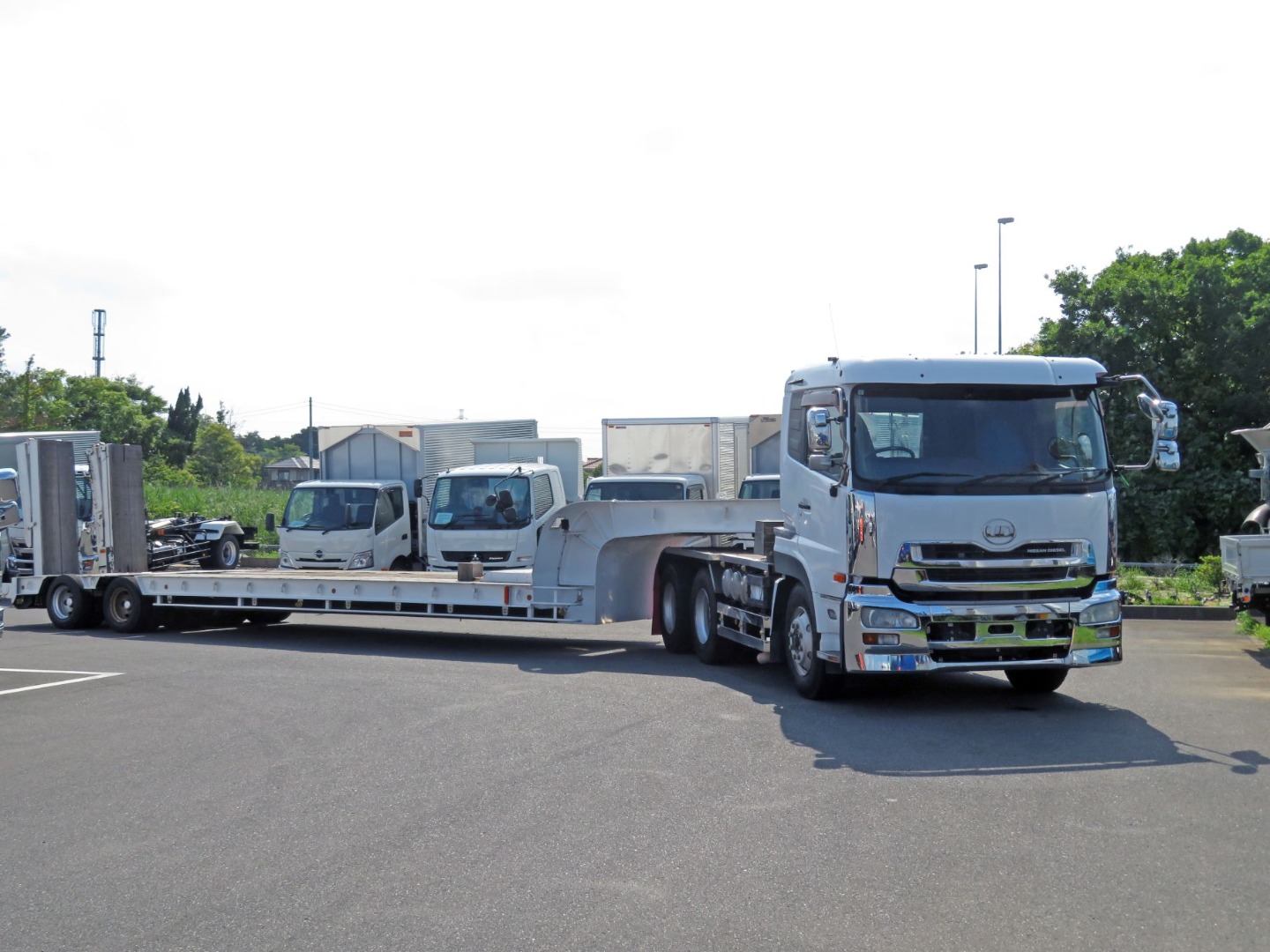 当該車輛はR124451(トレーラ重機用)とセット販売です。|UDトラックス クオン ADG-GW4XLGの写真2