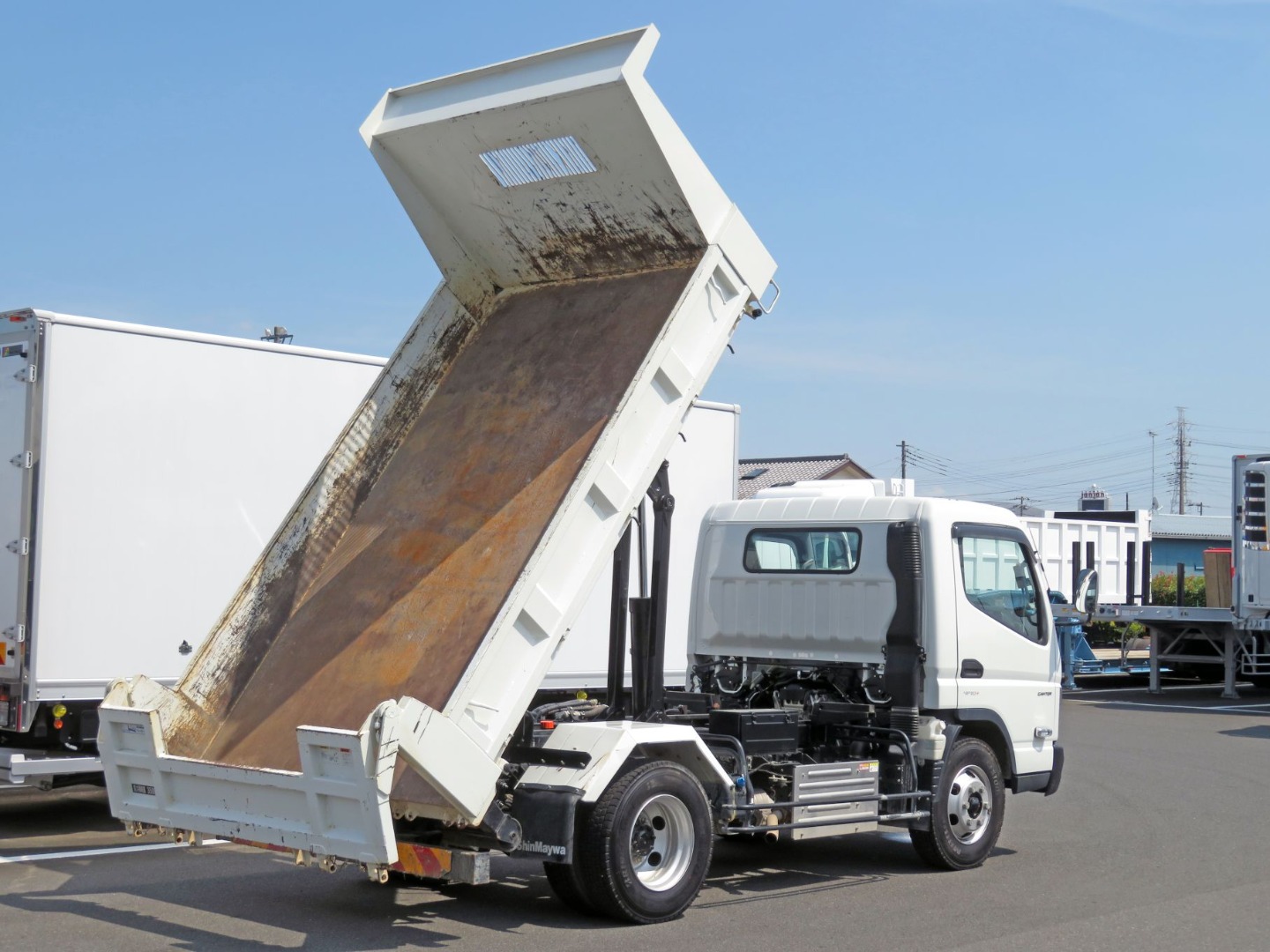 三菱 キャンター 2PG-FEBM0(2WD)の写真5