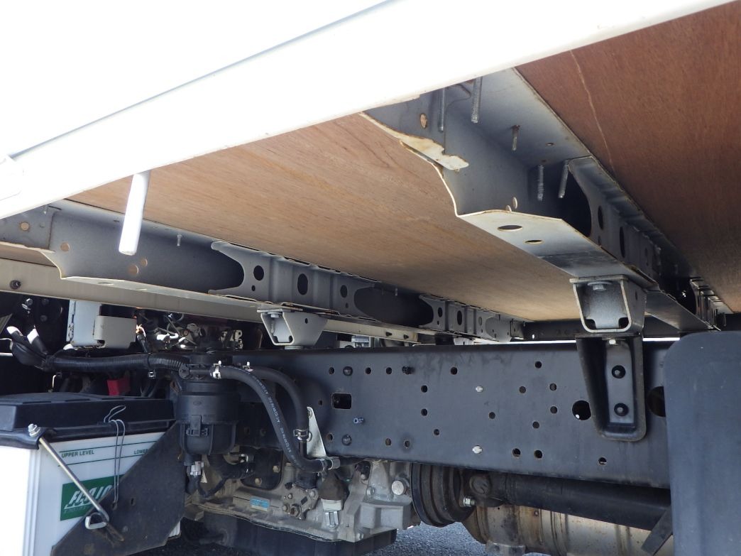 シャーシとネタの状態です。(縦は無し・横ネタは鉄製です)|日野 デュトロ TPG-XZC655M(2WD)の写真7
