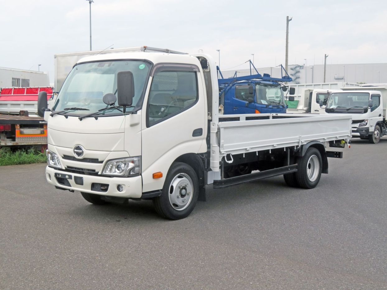日野 デュトロ 2RG-XZU655M(2WD)の写真1