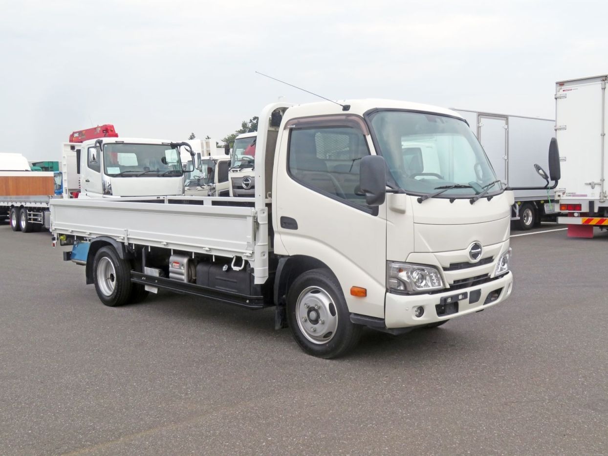 日野 デュトロ 2RG-XZU655M(2WD)の写真2