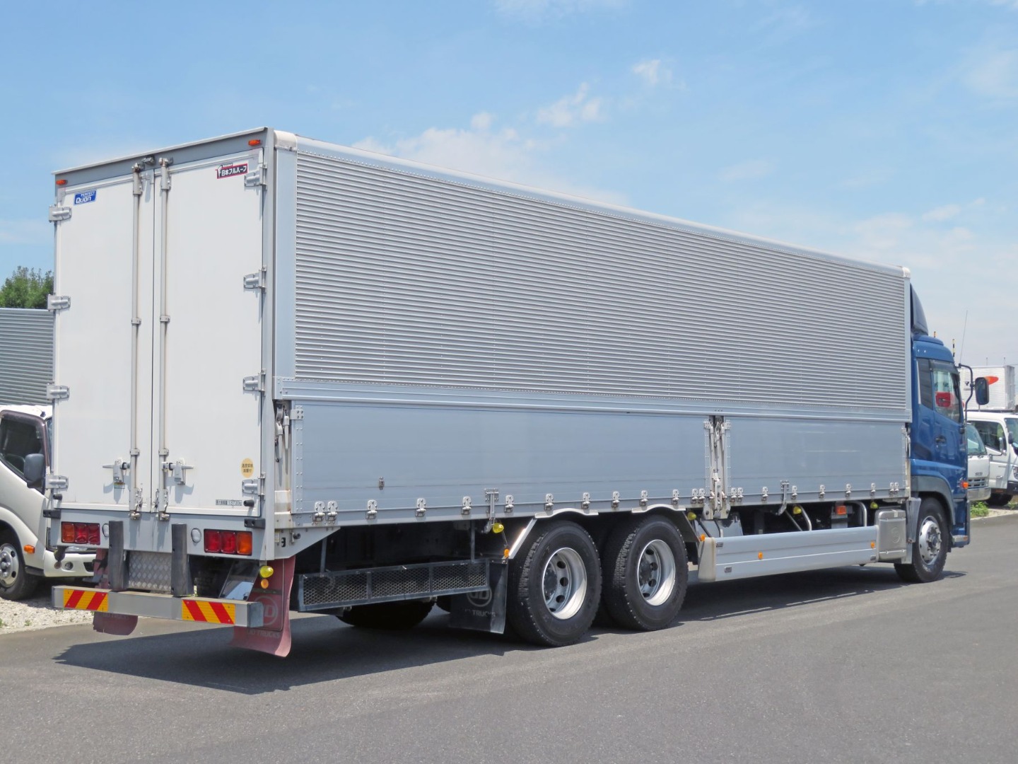 UDトラックス クオン QPG-CD5ZAの写真4