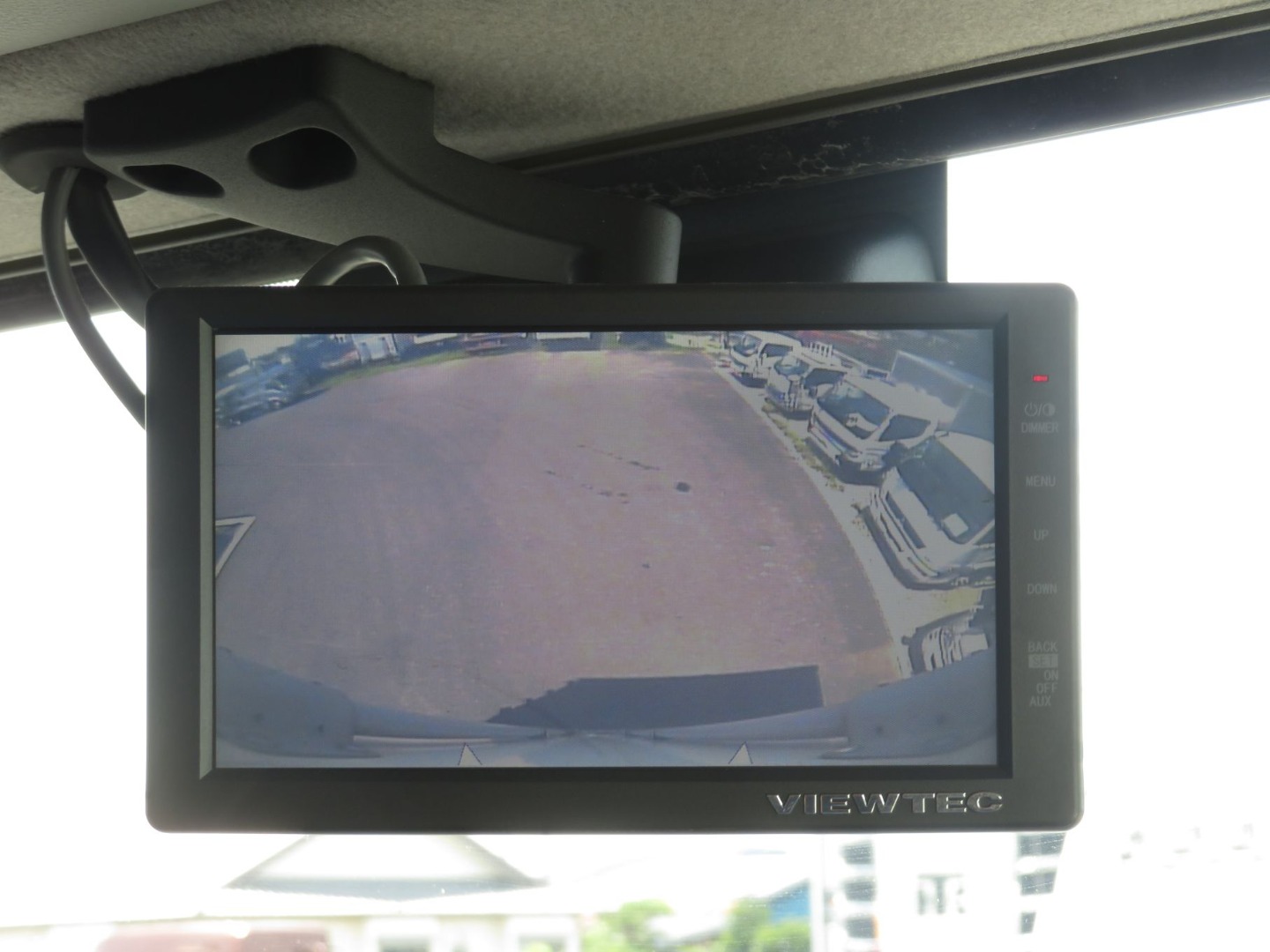液晶バックモニター付きです。|UDトラックス クオン QPG-CD5ZAの写真23