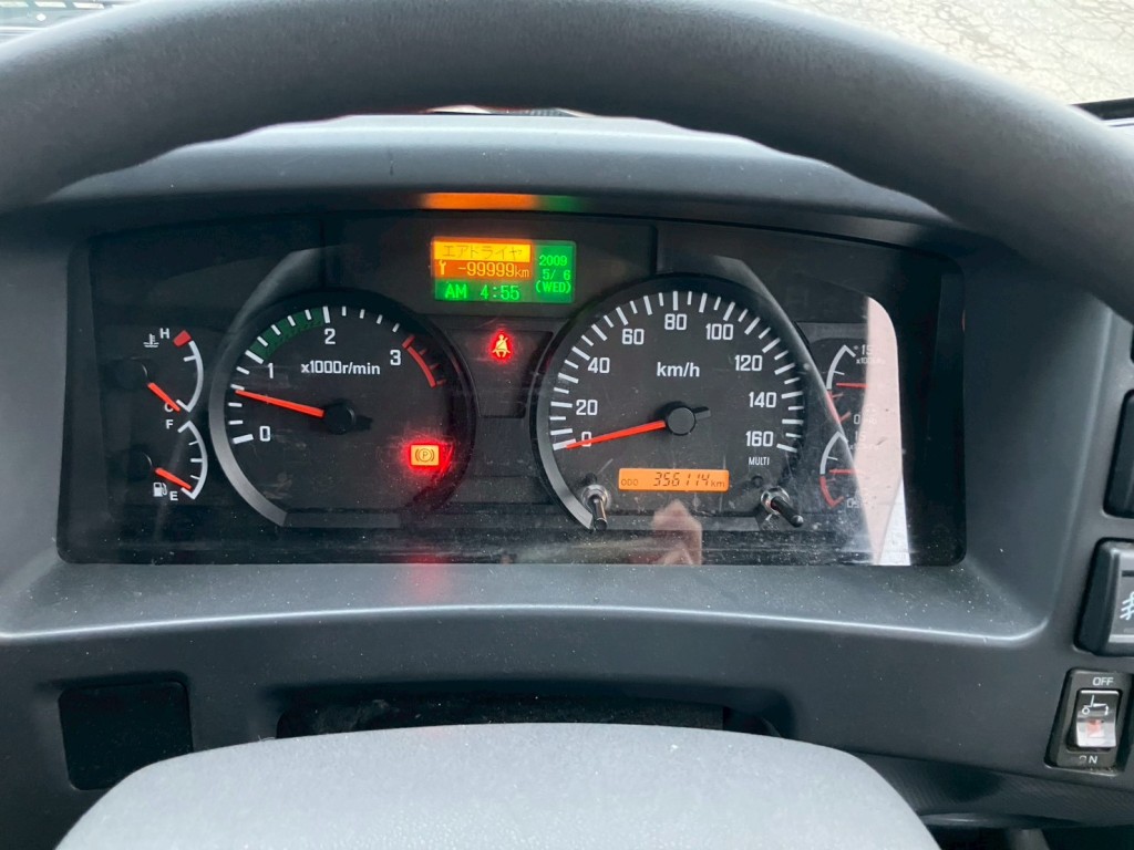 いすゞ フォワード TKG-FRR90T2(2WD)の写真6
