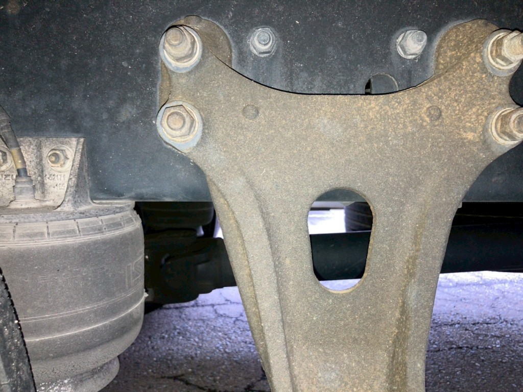 いすゞ フォワード TKG-FRR90T2(2WD)の写真12