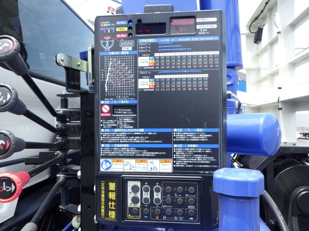 空車時定格荷重及び作業半径ー揚程図です。|日野 レンジャー 2DG-GK2ABAの写真20