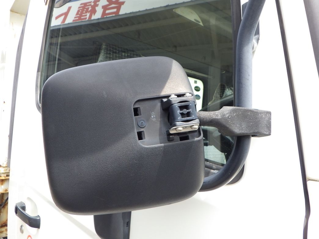 運転席側アンダーミラーカバーが欠損しています。|日野 レンジャー TKG-FC9JCAA(2WD)の写真25