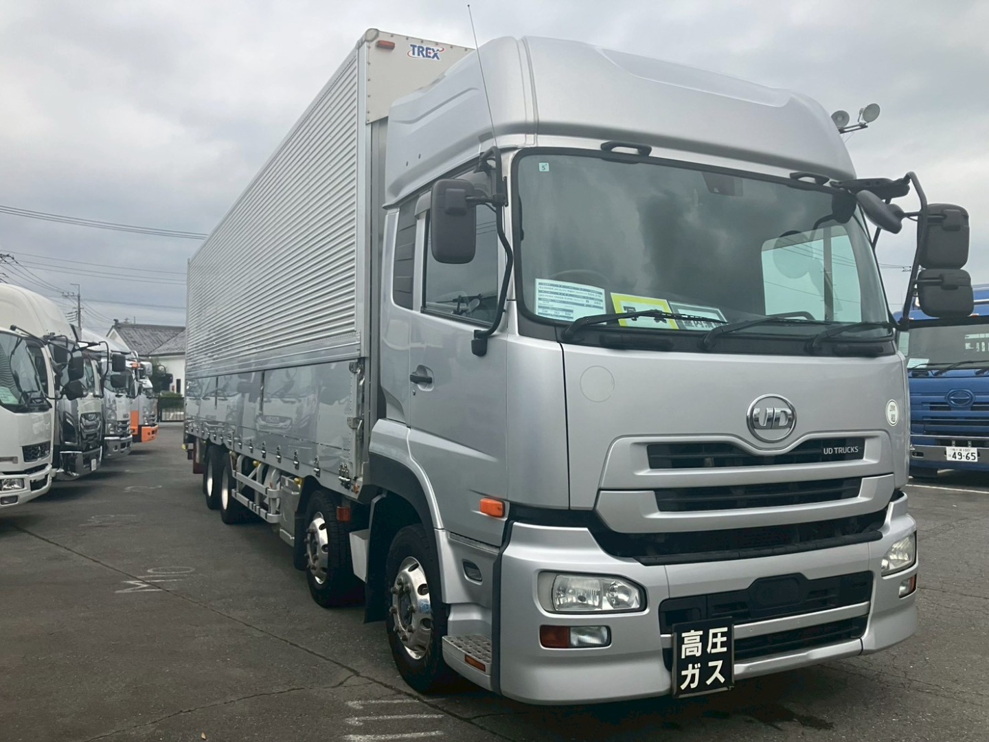 UDトラックス クオン QKG-CG5ZAの写真2