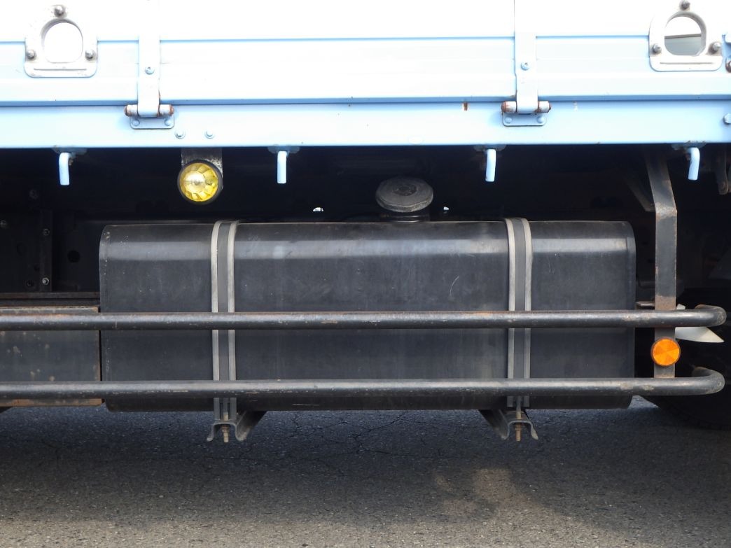 燃料タンクは200Lです。|日野 レンジャー 2KG-FD2ABA(2WD)の写真19