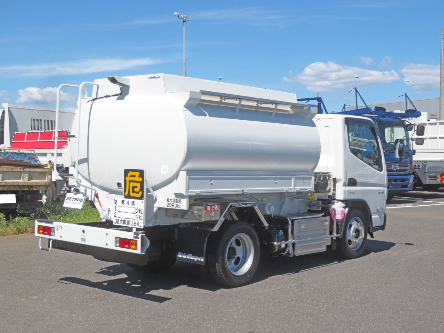 三菱 キャンター 2RG-FGA50(4WD)の写真4