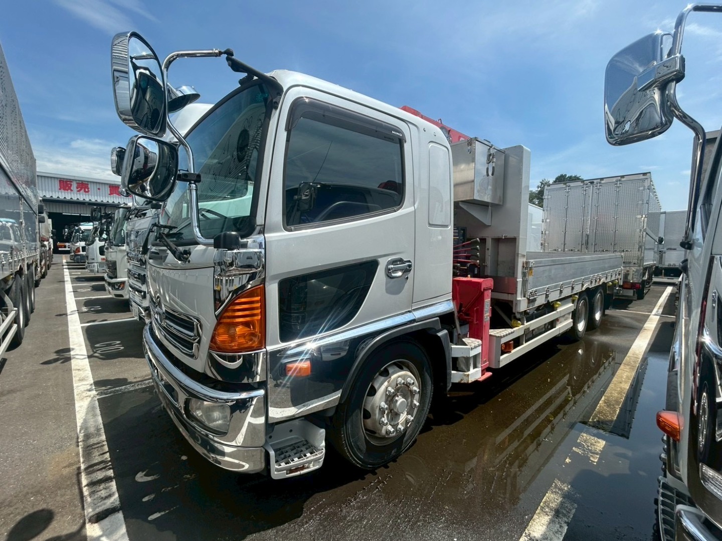 日野 レンジャー LDG-GK8JWAAの写真1
