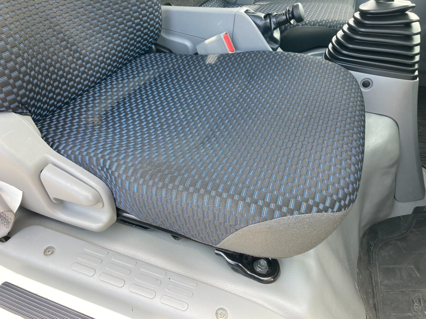 日野 デュトロ 2KG-XZC605M(2WD)の写真12