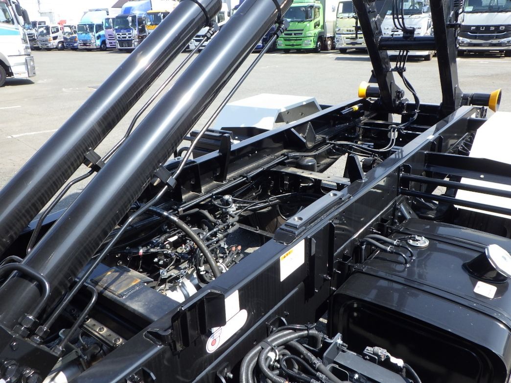 シャーシの状態です。|日野 レンジャー 2PG-FD2ABA(2WD)の写真7