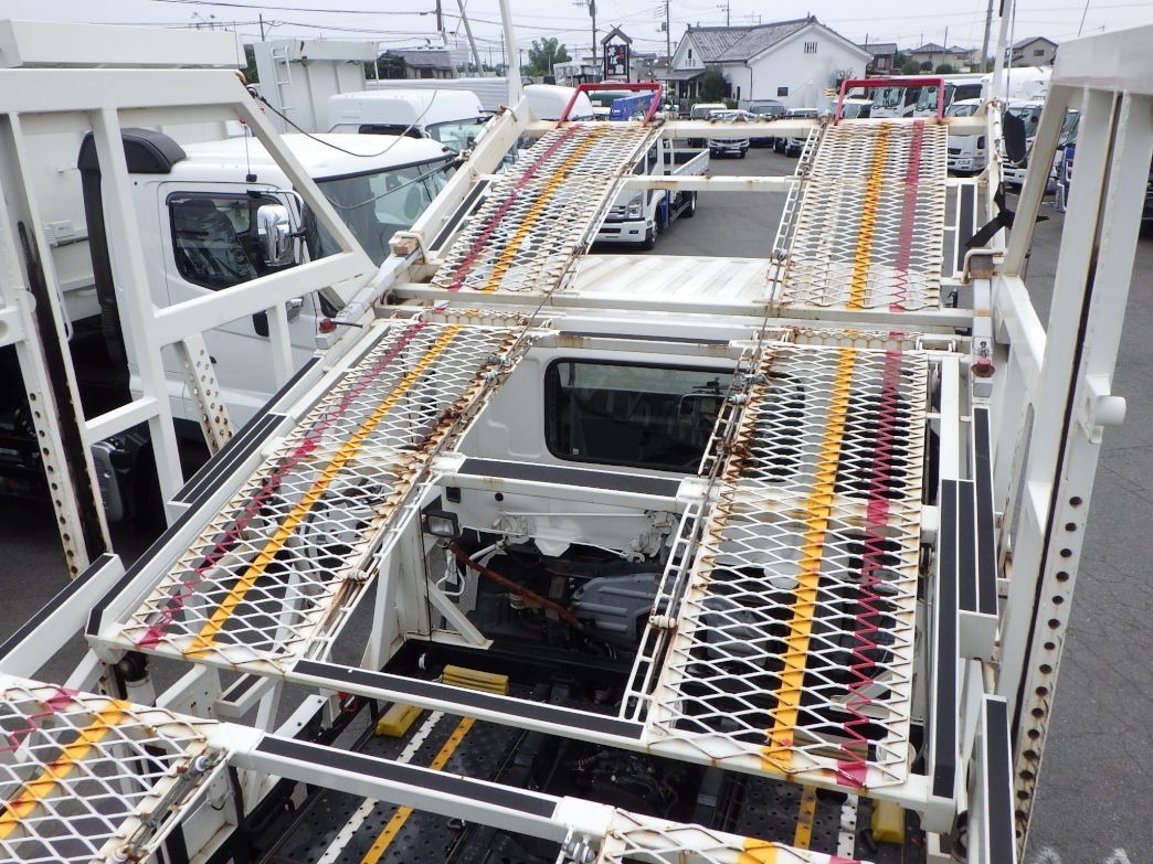 2Fフロアーにサビがあります。|日野 レンジャー QKG-FJ7JNAAの写真32