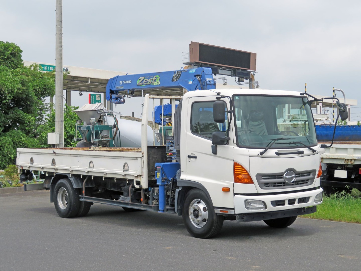 日野 レンジャー TKG-FC9JJAP(2WD)の写真2