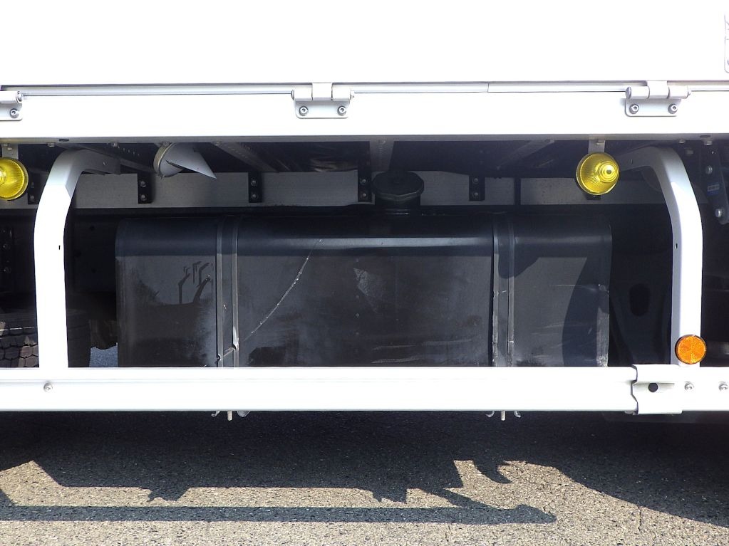 燃料タンクは２００Lです。|日野 レンジャー 2KG-FD2ABG(2WD)の写真19