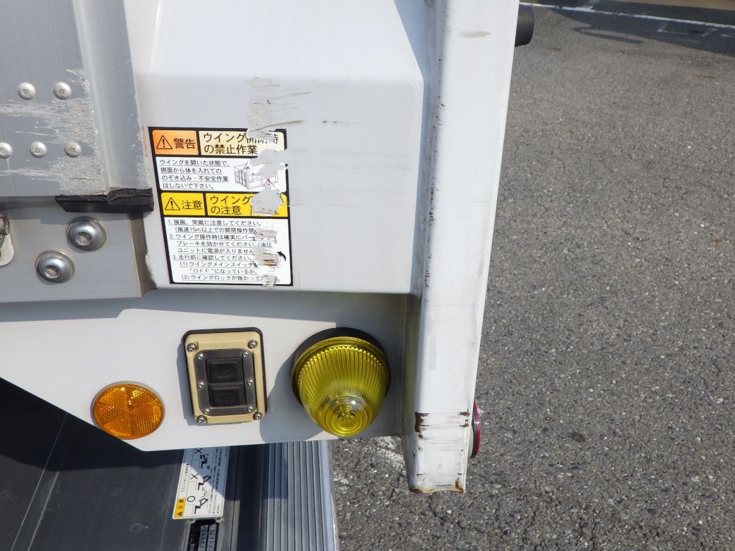 ボディー後方の助手席側にキズ・曲がりがあります。|日野 レンジャー 2KG-FD2ABG(2WD)の写真32