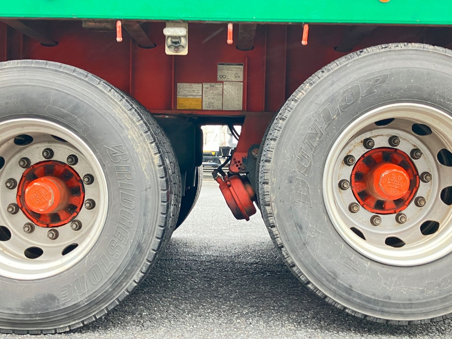 タイヤ間の状態です。|トレクス PFB34114の写真5