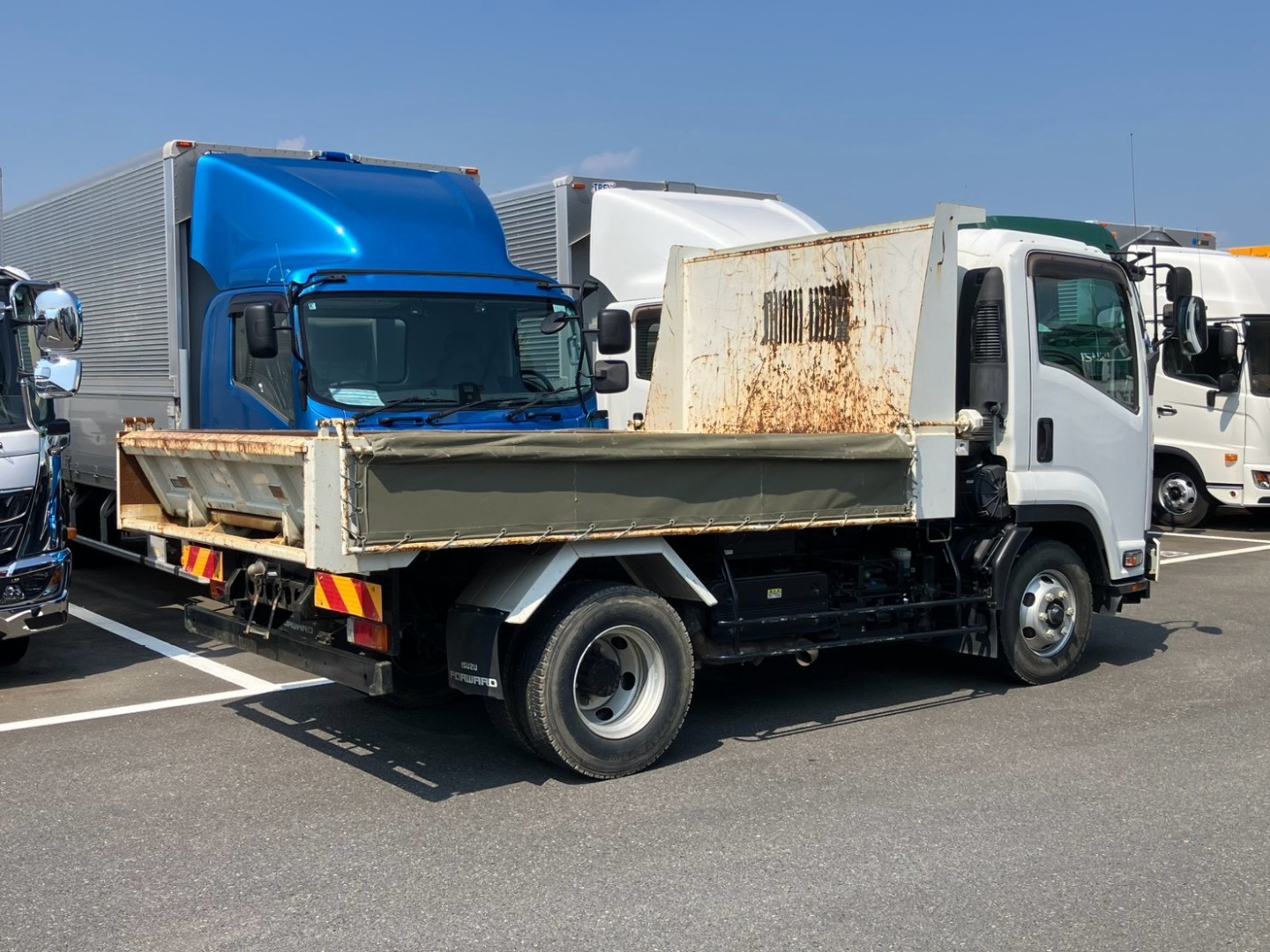 いすゞ フォワード 2RG-FRR90S1(2WD)の写真4