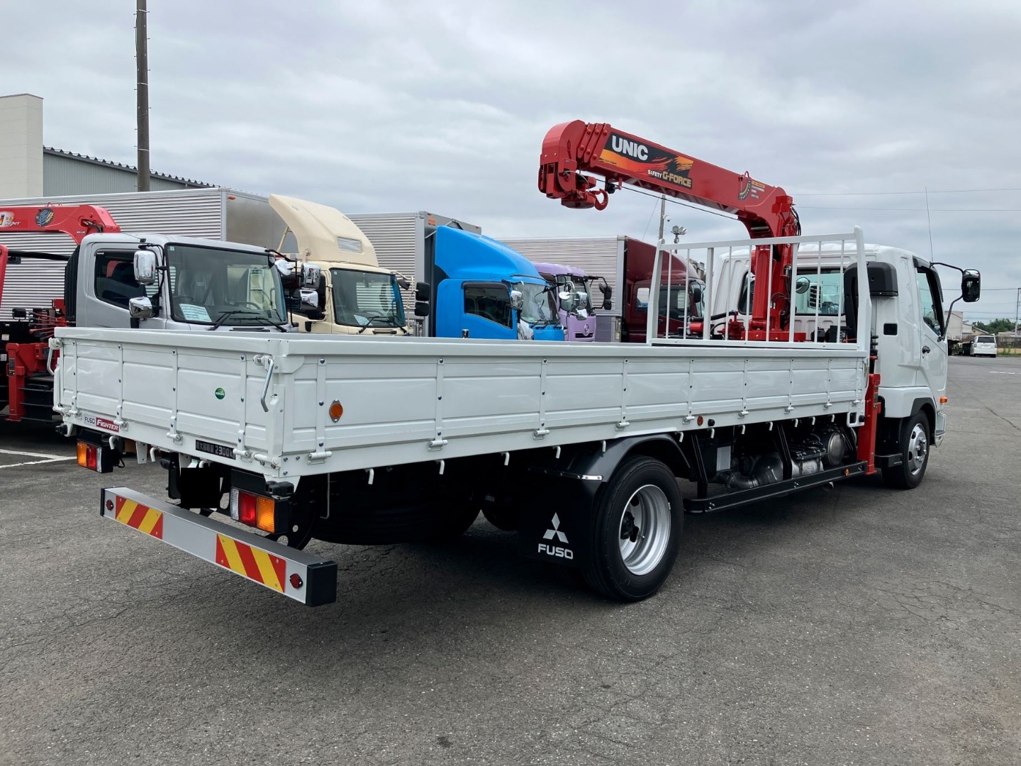 三菱 ファイター 2KG-FK62F(2WD)の写真2